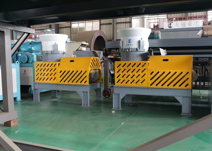 অবলেটের আকারের দানাদার উৎপাদন লাইন, বৃহৎ আকারের উৎপাদনের জন্য ফ্ল্যাট-ডাই প্রেস গ্র্যানুলেশন লাইন