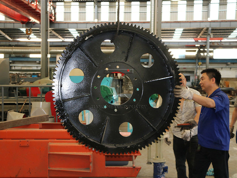 উচ্চ মানের সার গ্রানুলেটর যা দানাদার সার তৈরির অবিরাম উৎপাদনের জন্য আদর্শ