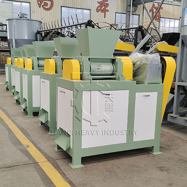 শুকনো পাউডার ডাবল রোলার গ্রানুলেটর অ্যামোনিয়াম সালফেট গ্রানুলেশন সরঞ্জাম সার গ্রানুল তৈরির মেশিন