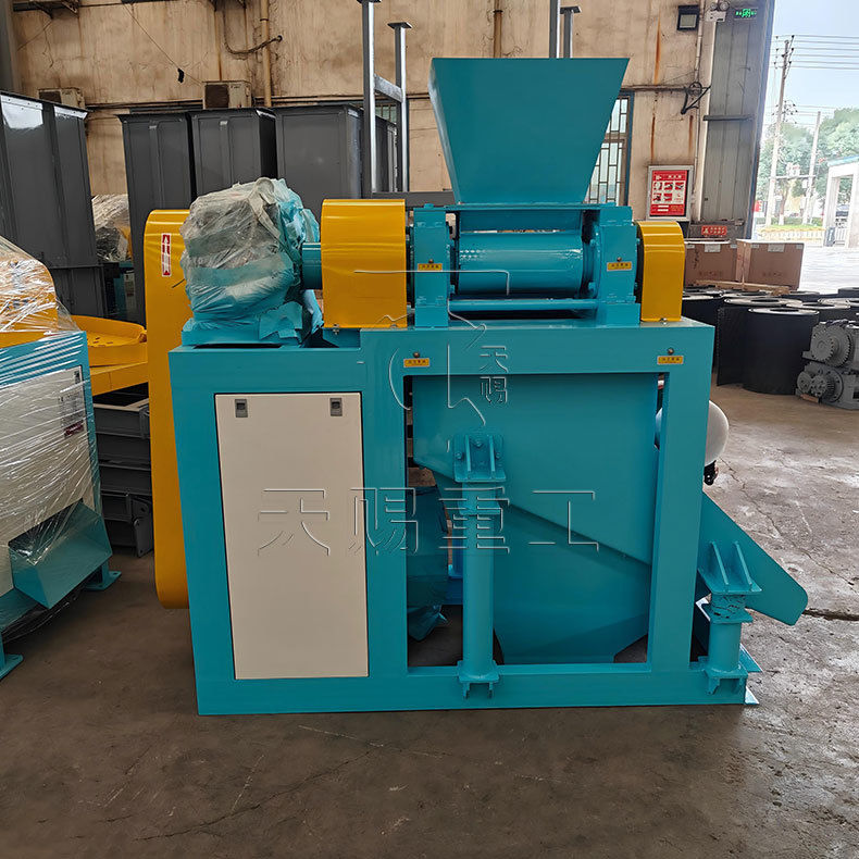 হিউমিক অ্যাসিড গ্রানুলার সার উৎপাদন লাইনের সরঞ্জামের জন্য হিউমিক অ্যাসিড রোলার প্রেস গ্রানুলেটর